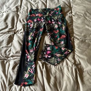 Old Navy crop workout pants
